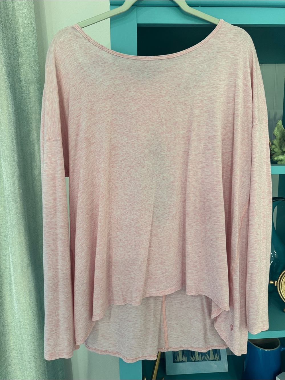 Lululemon Women's Soft Pink Long-Sleeve  Top 12 EUC